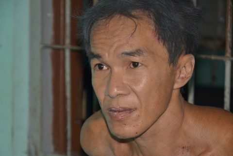 Chém lìa đầu nạn nhân, chém cả công an chỉ vì đi không xin phép - Ảnh 1. Chém lìa đầu nạn nhân, chém cả công an chỉ vì đi không xin phép - Ảnh 1.