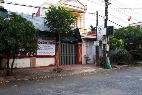 Hỗn chiến tại karaoke Điểm Hẹn, 1 người chết, 1 bị thương - Ảnh 1. Hỗn chiến tại karaoke Điểm Hẹn, 1 người chết, 1 bị thương - Ảnh 1.