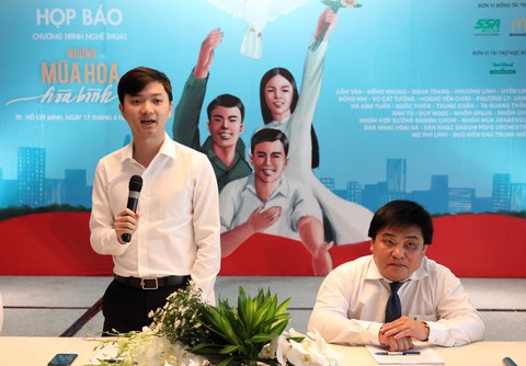 Những mùa hoa hòa bình sẽ nở trên phố Nguyễn Huệ - Ảnh 2. Những mùa hoa hòa bình sẽ nở trên phố Nguyễn Huệ - Ảnh 2.