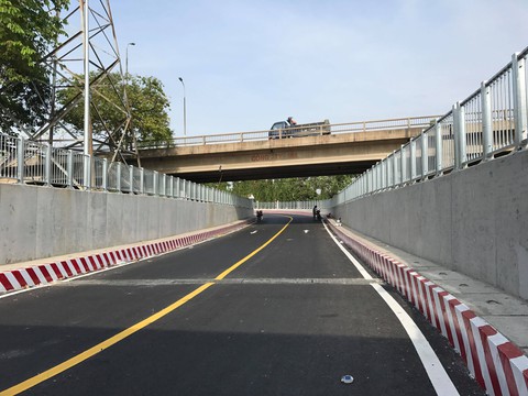 TP.HCM hoàn thành đường chui chân cầu Bình Triệu - Ảnh 1. TP.HCM hoàn thành đường chui chân cầu Bình Triệu - Ảnh 1.