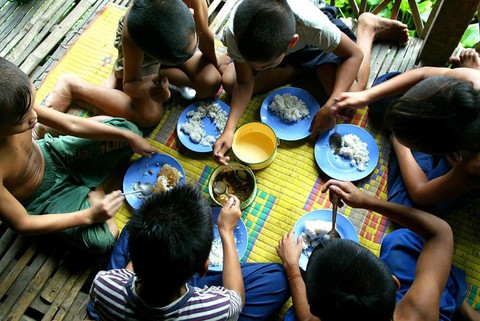Sự thật về những trại mồ côi dỏm moi tiền du khách ở Campuchia - Ảnh 2. Sự thật về những trại mồ côi dỏm moi tiền du khách ở Campuchia - Ảnh 2.