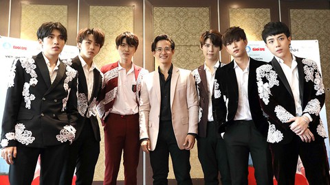 Phố đi bộ tháng 4 sẽ nở Những mùa hoa hòa bình - Ảnh 1. Phố đi bộ tháng 4 sẽ nở Những mùa hoa hòa bình - Ảnh 1.