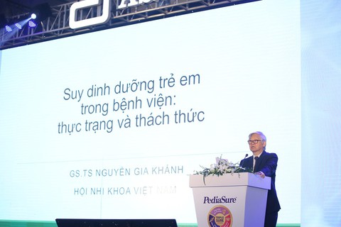 Chiều cao lúc nhỏ ảnh hưởng tầm vóc khi trưởng thành - Ảnh 2. Chiều cao lúc nhỏ ảnh hưởng tầm vóc khi trưởng thành - Ảnh 2.