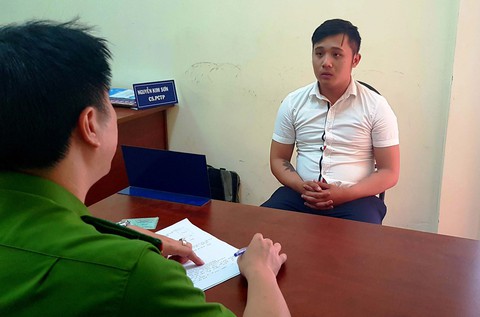 Đâm chết khách vì vuốt mặt bạn gái bán cà phê - Ảnh 1. Đâm chết khách vì vuốt mặt bạn gái bán cà phê - Ảnh 1.