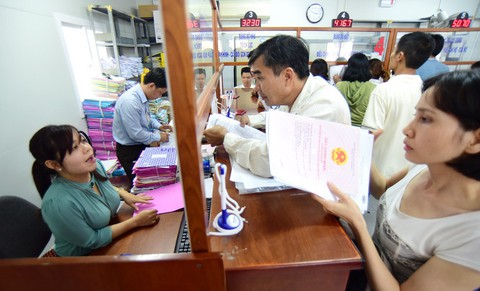 Đất đang sốt, bom đang chờ? - Ảnh 1. Đất đang sốt, bom đang chờ? - Ảnh 1.
