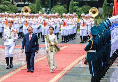 Cố vấn Nhà nước Myanmar San Suu Kyi lần đầu tiên thăm Việt Nam - Ảnh 1. Cố vấn Nhà nước Myanmar San Suu Kyi lần đầu tiên thăm Việt Nam - Ảnh 1.
