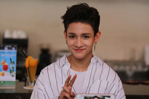Kim Samuel: Tôi muốn ăn phở, mặc áo dài và du lịch Việt Nam - Ảnh 4. Kim Samuel: Tôi muốn ăn phở, mặc áo dài và du lịch Việt Nam - Ảnh 4.