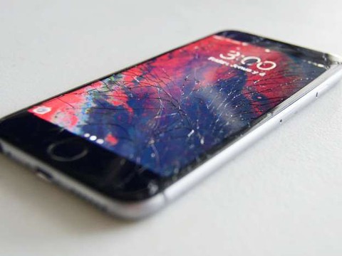 Phòng và xử lý sự cố vỡ màn hình điện thoại như thế nào? - Ảnh 1. Phòng và xử lý sự cố vỡ màn hình điện thoại như thế nào? - Ảnh 1.