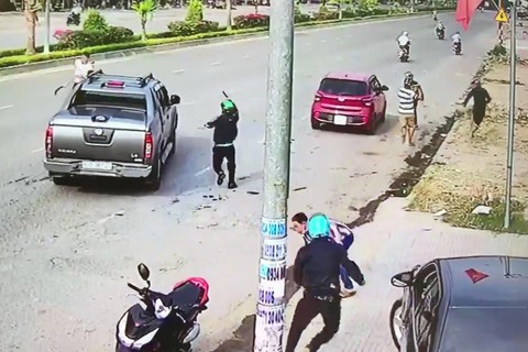 Thu giữ khẩu súng trong vụ bắn nhau như phim ở Nhơn Trạch - Ảnh 1. Thu giữ khẩu súng trong vụ bắn nhau như phim ở Nhơn Trạch - Ảnh 1.