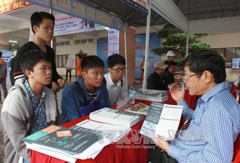 Công bố hệ thống thông tin hỗ trợ thi và tuyển sinh 2018 - Ảnh 1. Công bố hệ thống thông tin hỗ trợ thi và tuyển sinh 2018 - Ảnh 1.