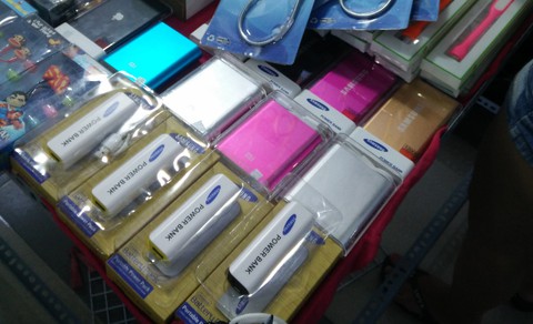 Chọn pin sạc dự phòng dỏm là rước bà hỏa về nhà - Ảnh 1. Chọn pin sạc dự phòng dỏm là rước bà hỏa về nhà - Ảnh 1.