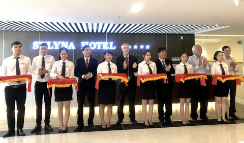 100% SV ngành du lịch ĐH Quốc tế Hồng Bàng có việc làm khi tốt nghiệp - Ảnh 1. 100% SV ngành du lịch ĐH Quốc tế Hồng Bàng có việc làm khi tốt nghiệp - Ảnh 1.