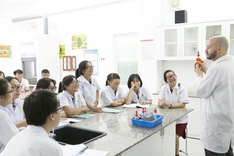 Học tập trong môi trường tiên tiến tại Trường Quốc tế Á Châu - Ảnh 3. Học tập trong môi trường tiên tiến tại Trường Quốc tế Á Châu - Ảnh 3.
