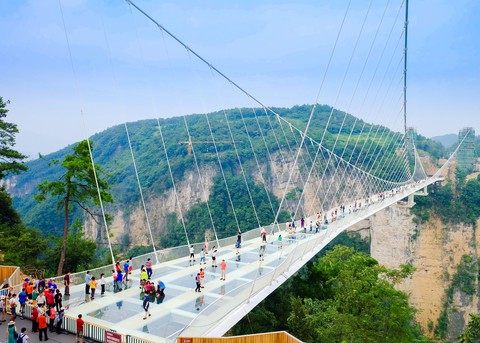 10 cây cầu treo khách vừa ngắm cảnh vừa run chân - Ảnh 9. 10 cây cầu treo khách vừa ngắm cảnh vừa run chân - Ảnh 9.