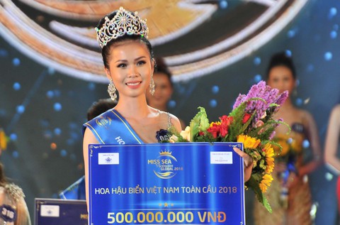 Hoa hậu biển Việt Nam toàn cầu không nhớ nổi 12 huyện đảo - Ảnh 1. Hoa hậu biển Việt Nam toàn cầu không nhớ nổi 12 huyện đảo - Ảnh 1.