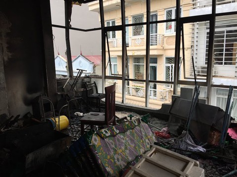 Cháy trường mầm non tại Hà Nội, cô hoảng loạn ôm trò bỏ chạy - Ảnh 2. Cháy trường mầm non tại Hà Nội, cô hoảng loạn ôm trò bỏ chạy - Ảnh 2.