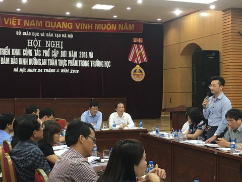 Hà Nội: có hồ bơi, nhưng thiếu kinh phí phổ cập bơi cho học sinh - Ảnh 1. Hà Nội: có hồ bơi, nhưng thiếu kinh phí phổ cập bơi cho học sinh - Ảnh 1.