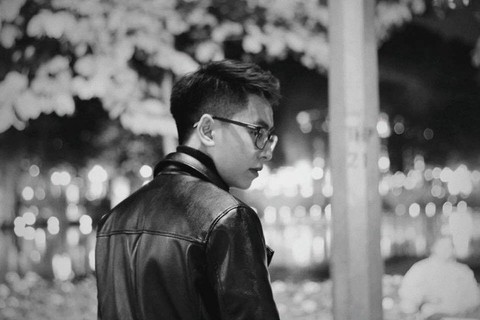 Ca khúc tỏ tình Người âm phủ có gì mà gây bão trong giới trẻ? - Ảnh 2. Ca khúc tỏ tình Người âm phủ có gì mà gây bão trong giới trẻ? - Ảnh 2.