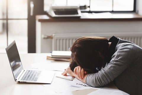 Những hành động có hại cho xương - Ảnh 1. Những hành động có hại cho xương - Ảnh 1.