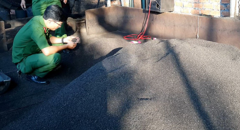 Trộn phế phẩm cà phê nhuộm pin vào tiêu để tăng trọng lượng - Ảnh 2. Trộn phế phẩm cà phê nhuộm pin vào tiêu để tăng trọng lượng - Ảnh 2.