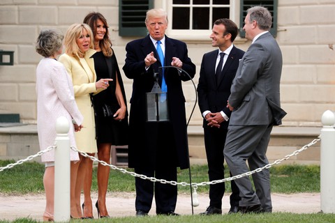 Bà Trump đãi gì trong quốc yến cho tổng thống Pháp? - Ảnh 3. Bà Trump đãi gì trong quốc yến cho tổng thống Pháp? - Ảnh 3.
