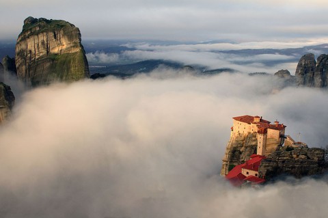 Độc đáo tu viện Meteora lơ lửng trên núi tại Hy Lạp - Ảnh 13. Độc đáo tu viện Meteora lơ lửng trên núi tại Hy Lạp - Ảnh 13.