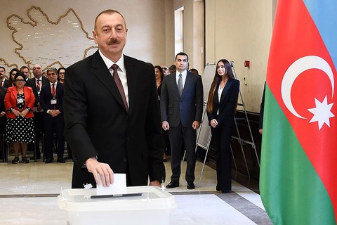 Đòn ngoại giao trứng cá muối của Azerbaijan - Ảnh 2. Đòn ngoại giao trứng cá muối của Azerbaijan - Ảnh 2.