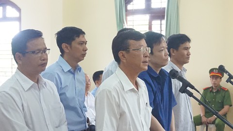 Giám đốc Công ty Tây Nam bị đề nghị tù 11-13 năm - Ảnh 2. Giám đốc Công ty Tây Nam bị đề nghị tù 11-13 năm - Ảnh 2.
