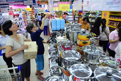 Săn hàng khuyến mãi sớm mùa lễ - Ảnh 3. Săn hàng khuyến mãi sớm mùa lễ - Ảnh 3.