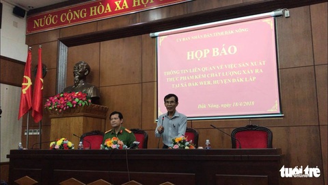 Hỗn hợp pin chỉ bán 3 tấn qua Bình Phước và bị thu giữ hết - Ảnh 1. Hỗn hợp pin chỉ bán 3 tấn qua Bình Phước và bị thu giữ hết - Ảnh 1.