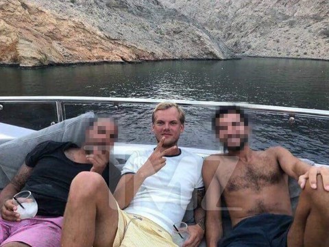 Gia đình Dj Avicii xác nhận con trai tự tử tại Oman - Ảnh 6. Gia đình Dj Avicii xác nhận con trai tự tử tại Oman - Ảnh 6.