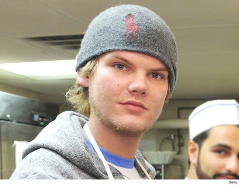 Gia đình Dj Avicii xác nhận con trai tự tử tại Oman - Ảnh 1. Gia đình Dj Avicii xác nhận con trai tự tử tại Oman - Ảnh 1.