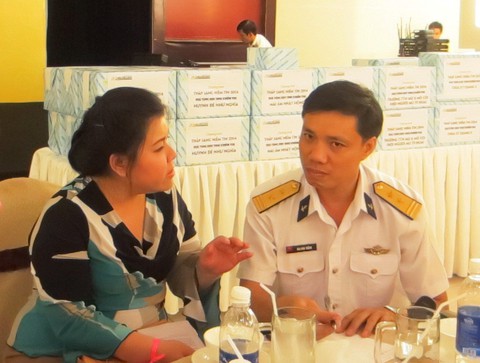 Hướng Dương ơi, lính hải quân mãi nhớ về em - Ảnh 1. Hướng Dương ơi, lính hải quân mãi nhớ về em - Ảnh 1.