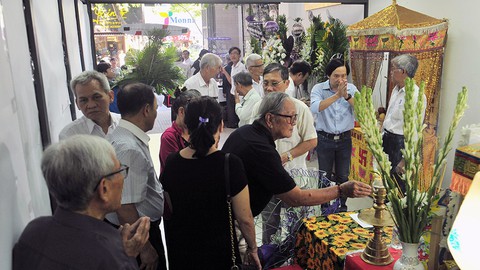 Người khiếm thị Sài Gòn vĩnh biệt đóa hoa Nguyễn Hướng Dương - Ảnh 5. Người khiếm thị Sài Gòn vĩnh biệt đóa hoa Nguyễn Hướng Dương - Ảnh 5.