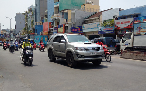 Ngoài giá bán, Chevrolet Trailblazer có gì để đấu Toyota Fortuner? - Ảnh 2. Ngoài giá bán, Chevrolet Trailblazer có gì để đấu Toyota Fortuner? - Ảnh 2.