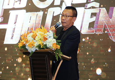 Lại Văn Sâm giải trí hơn với Quý ông đại chiến - Ảnh 1. Lại Văn Sâm giải trí hơn với Quý ông đại chiến - Ảnh 1.