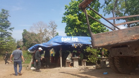 Tấn công sào huyệt lâm tặc Phượng râu tại vườn quốc gia Yok Đôn - Ảnh 3. Tấn công sào huyệt lâm tặc Phượng râu tại vườn quốc gia Yok Đôn - Ảnh 3.