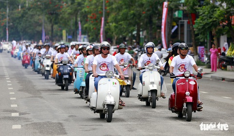 Mãn nhãn với đoàn xe cổ Volkswagen chào mừng Festival Huế 2018 - Ảnh 4. Mãn nhãn với đoàn xe cổ Volkswagen chào mừng Festival Huế 2018 - Ảnh 4.