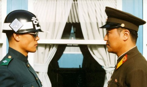 ‘Ám ảnh’ của khu phi quân sự liên Triều DMZ trong điện ảnh - Ảnh 3. ‘Ám ảnh’ của khu phi quân sự liên Triều DMZ trong điện ảnh - Ảnh 3.