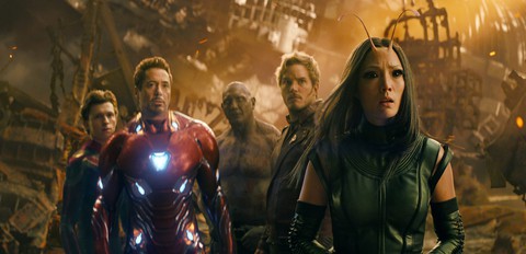 Phim rạp lễ 30-4: siêu anh hùng Avengers có nuốt trọn tất cả? - Ảnh 9. Phim rạp lễ 30-4: siêu anh hùng Avengers có nuốt trọn tất cả? - Ảnh 9.