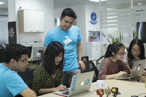 Về nước khởi nghiệp cùng người Việt: trở về vì muốn sống sâu - Ảnh 2. Về nước khởi nghiệp cùng người Việt: trở về vì muốn sống sâu - Ảnh 2.