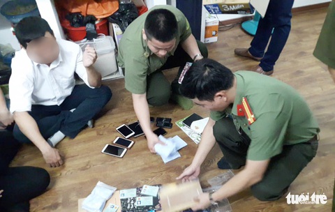 Kiểm tra căn hộ chung cư rao giảng ‘Hội thánh Đức Chúa Trời’ - Ảnh 1. Kiểm tra căn hộ chung cư rao giảng ‘Hội thánh Đức Chúa Trời’ - Ảnh 1.