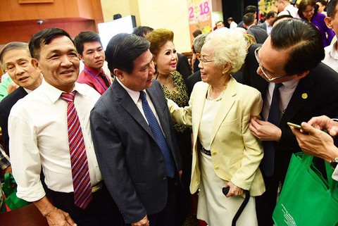 Cần trọng dụng, không cần ưu đãi - Ảnh 1. Cần trọng dụng, không cần ưu đãi - Ảnh 1.