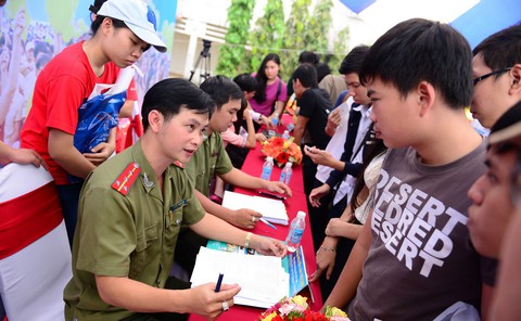 Bộ Công an: bỏ tổng cục, sáp nhập nhiều cục - Ảnh 1. Bộ Công an: bỏ tổng cục, sáp nhập nhiều cục - Ảnh 1.