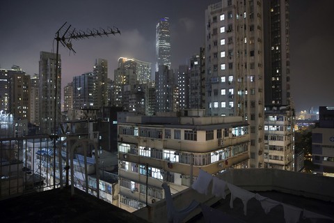 Cuộc sống trong những quan tài ở Hong Kong - Ảnh 14. Cuộc sống trong những quan tài ở Hong Kong - Ảnh 14.