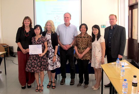 Nữ tiến sĩ làm khoa học với trái tim nóng - Ảnh 1. Nữ tiến sĩ làm khoa học với trái tim nóng - Ảnh 1.