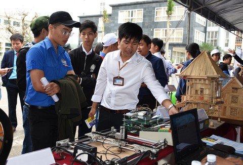Học sinh giỏi tỉnh được tuyển thẳng vào Trường ĐH Quy Nhơn - Ảnh 1. Học sinh giỏi tỉnh được tuyển thẳng vào Trường ĐH Quy Nhơn - Ảnh 1.