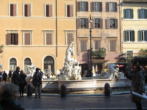 Mọi con đường đều dẫn đến Roma - Ảnh 4. Mọi con đường đều dẫn đến Roma - Ảnh 4.