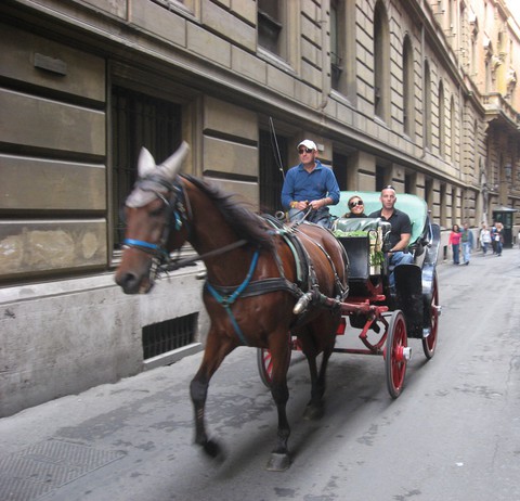 Mọi con đường đều dẫn đến Roma - Ảnh 5. Mọi con đường đều dẫn đến Roma - Ảnh 5.