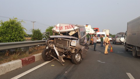 Công bố điều tra ban đầu vụ nhiều xe tông nhau trên cao tốc - Ảnh 3. Công bố điều tra ban đầu vụ nhiều xe tông nhau trên cao tốc - Ảnh 3.